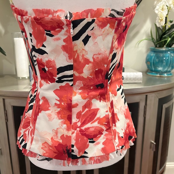 White House Floral Strapless Top - Picture 5 of 8